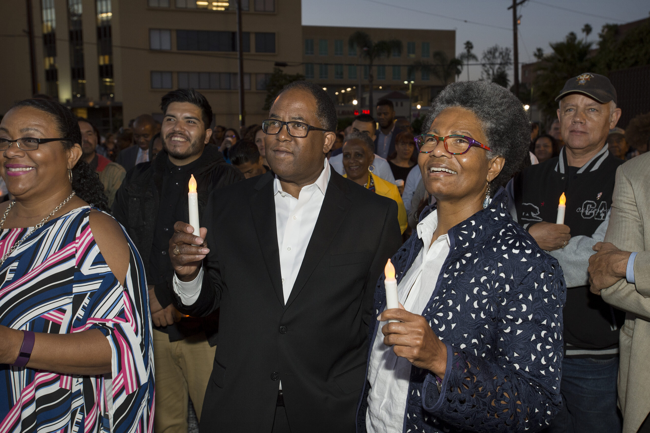 djb_0347_34389775776_o